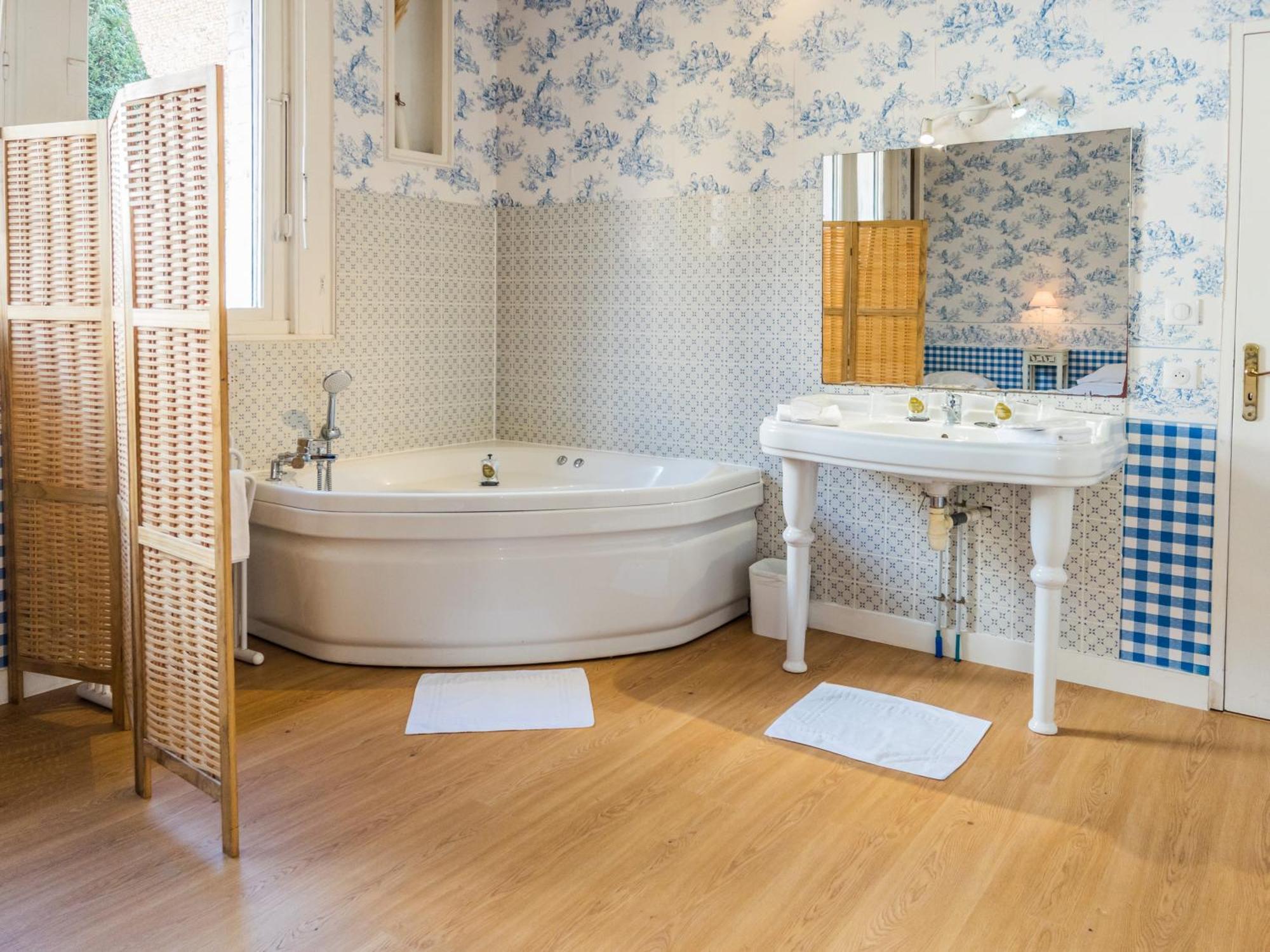 Hotel Joly Armentières エクステリア 写真