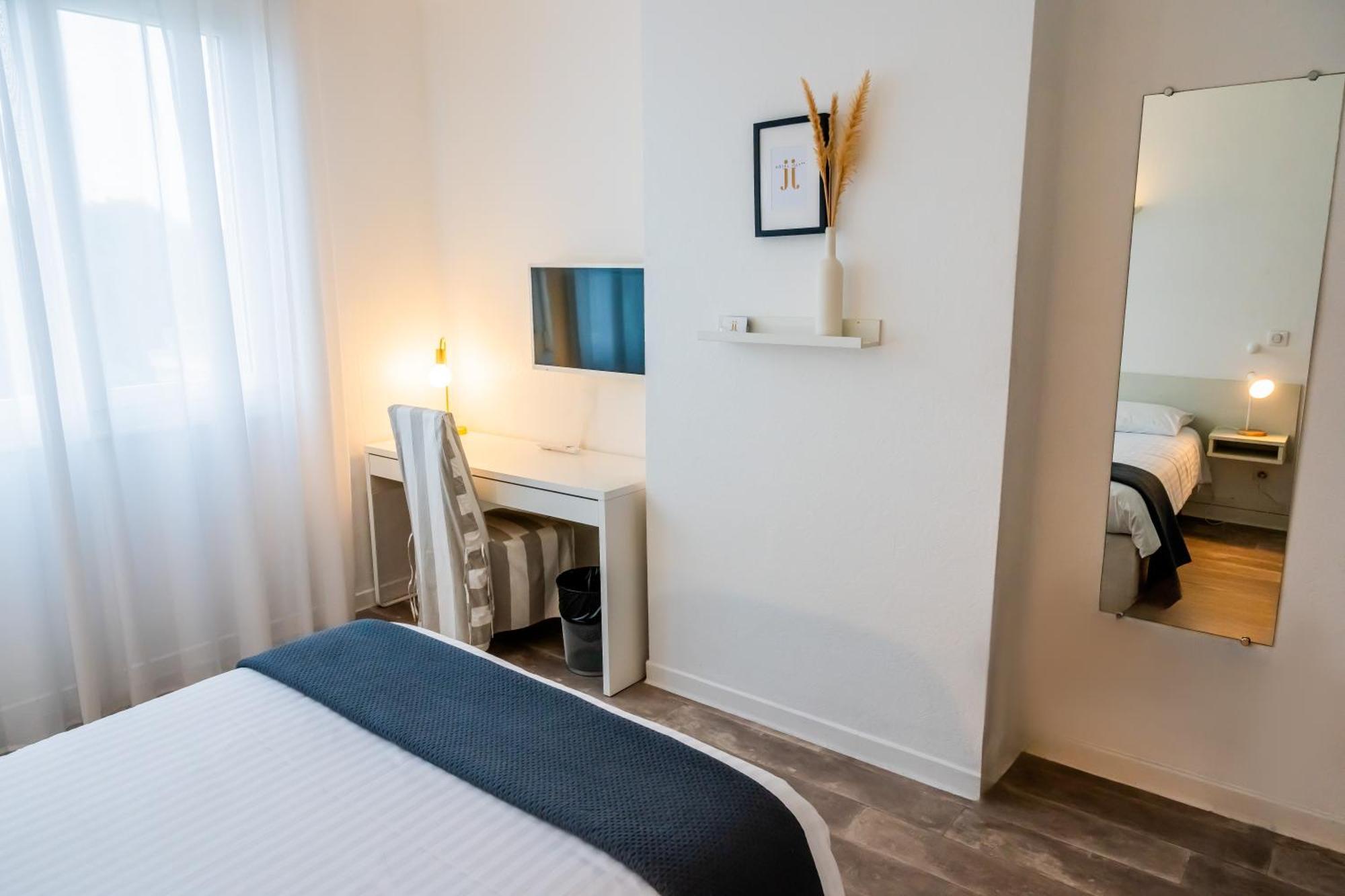 Hotel Joly Armentières エクステリア 写真